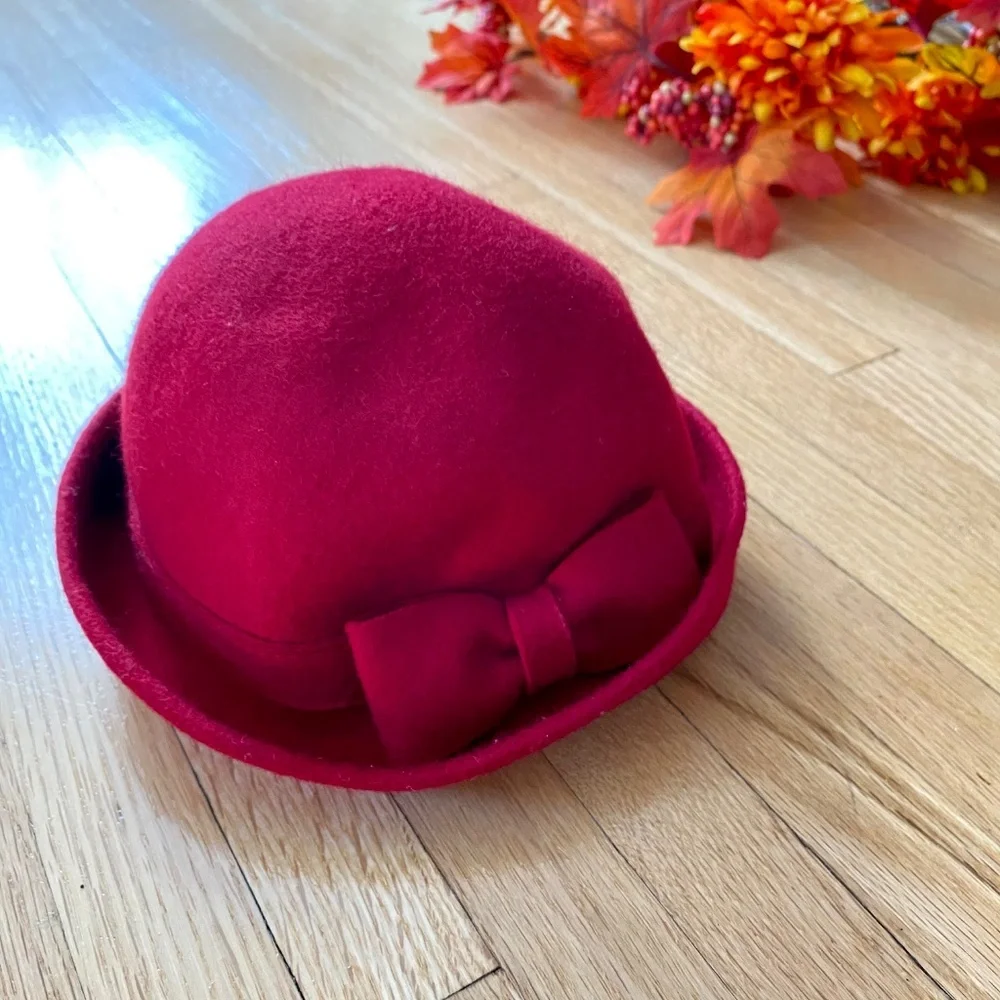 Gymboree‎ Felted 100% Wool Bow Cloche Red Hat Baby Girl Size 0–12 Months